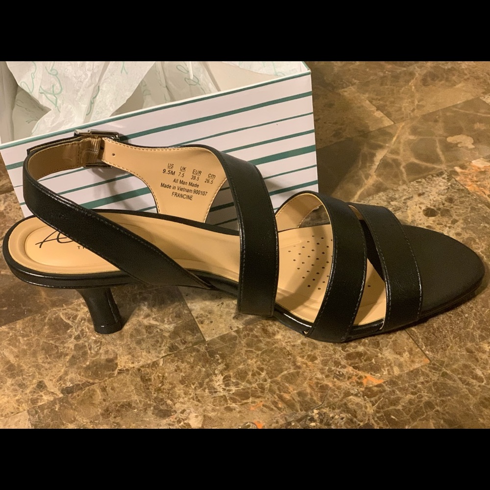 Kitten heel sandals
